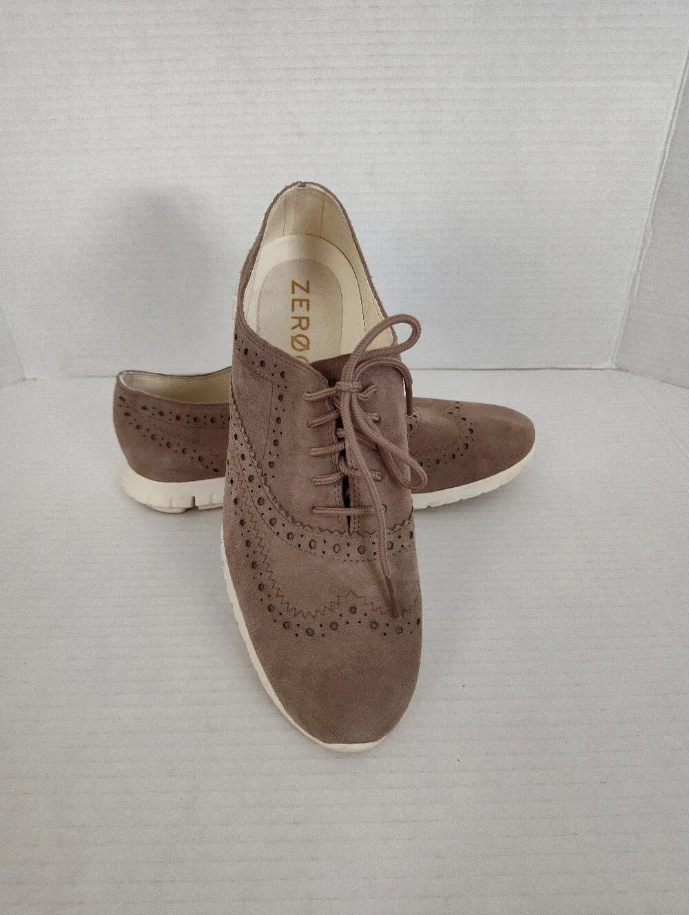 Cole Haan Zerogrand Wingtip Oxfords Womens Size 7.5 Taupe Suede Shoes